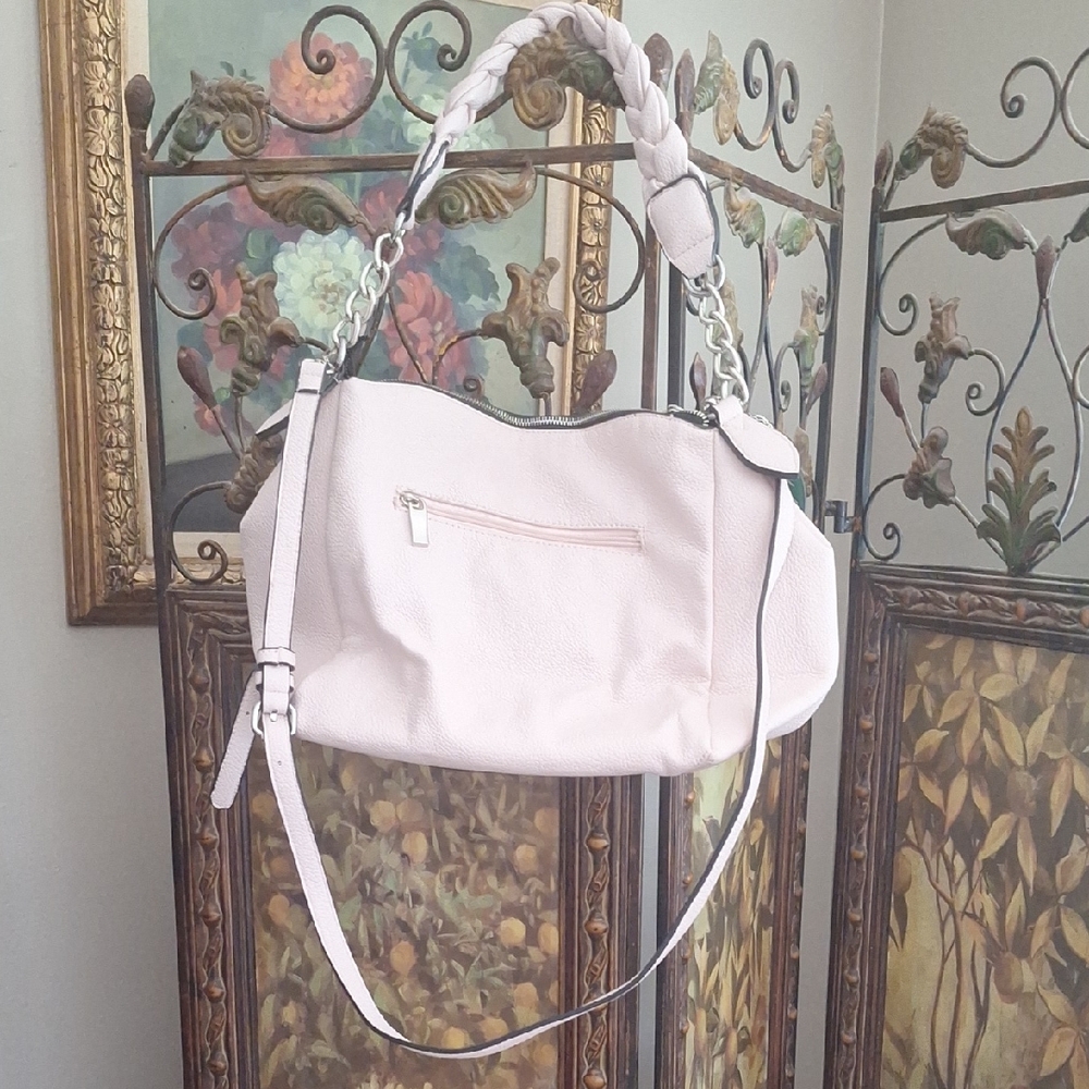 Womens Soft Pebbled Shoulder Bag in Light Pink